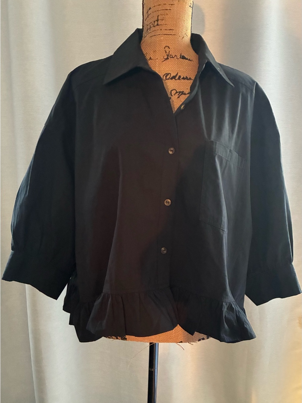 Black Ruffle-Hem Button Front Blouse - Picture 5 of 9